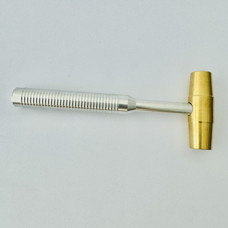 FERRAMENTA MARTELO P/ BATER PINO - C/ BATENTE EM LATÃO